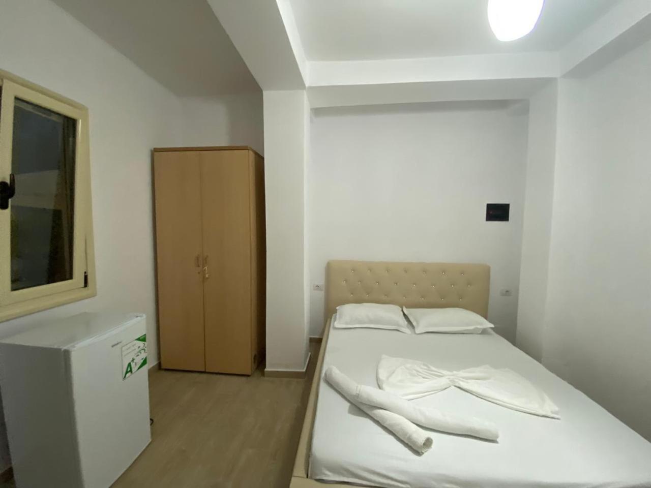 Ferienwohnung Jon Vlorë Exterior foto